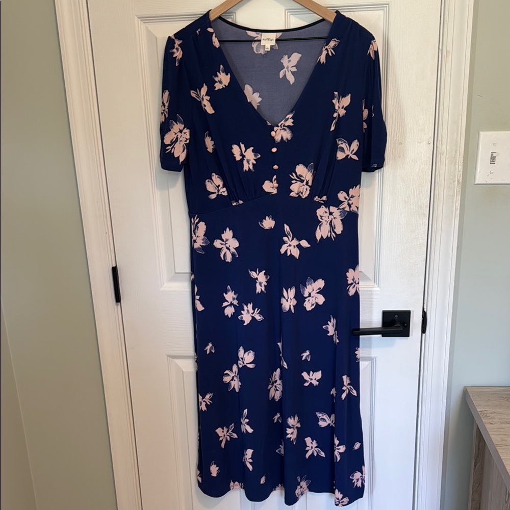 Kaileigh Floral Navy Midi Dress